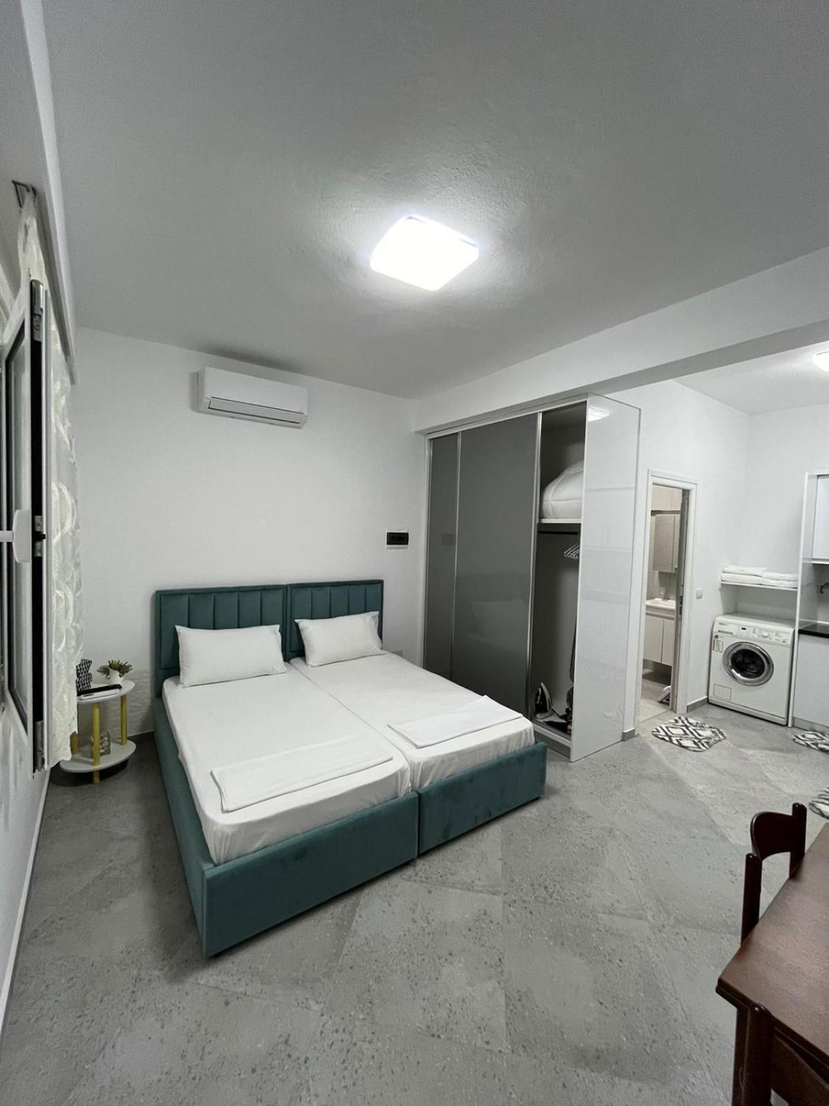 בראט Villa Likaj מראה חיצוני תמונה