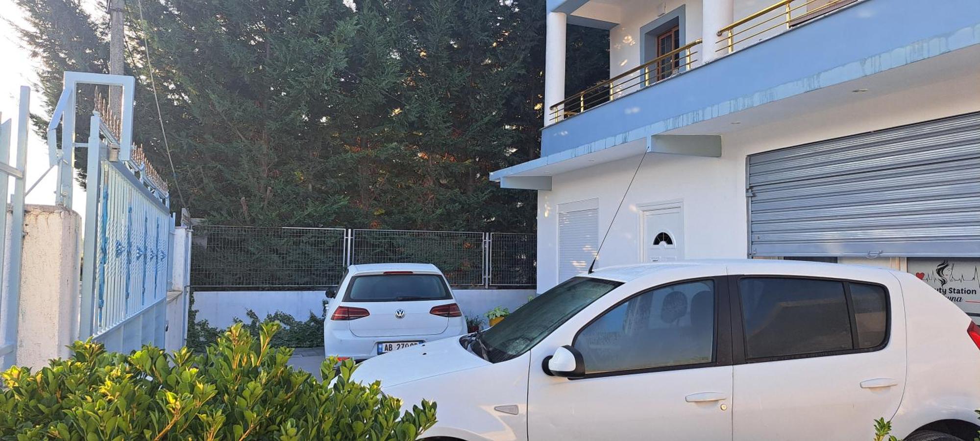 בראט Villa Likaj מראה חיצוני תמונה