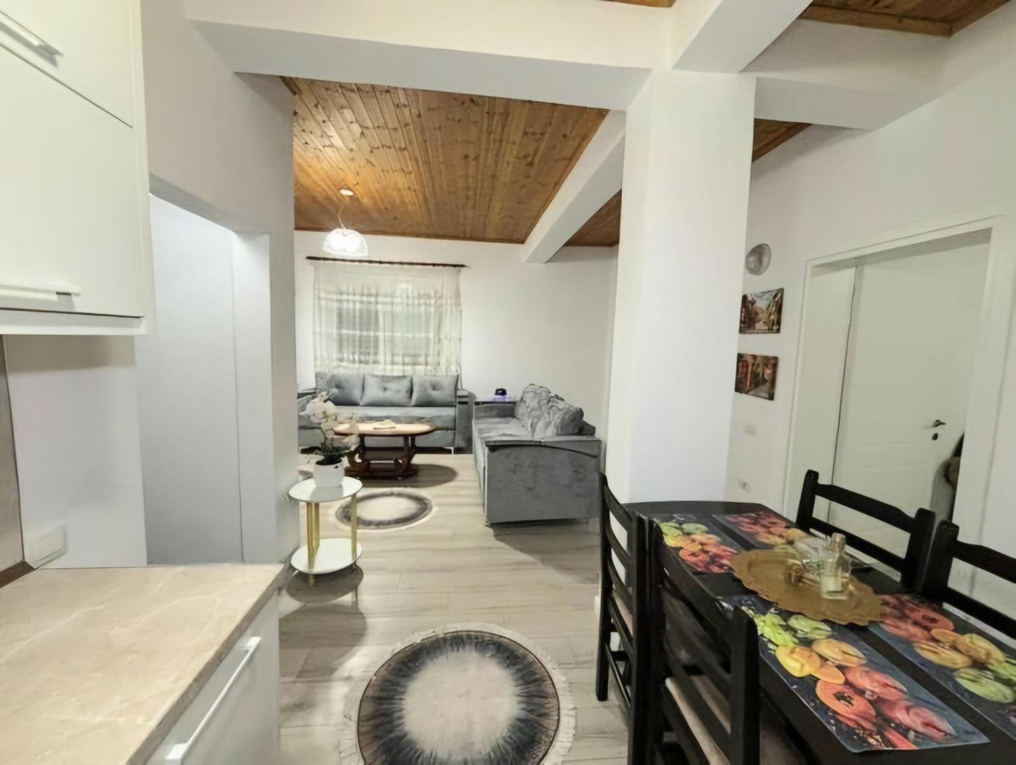בראט Villa Likaj מראה חיצוני תמונה