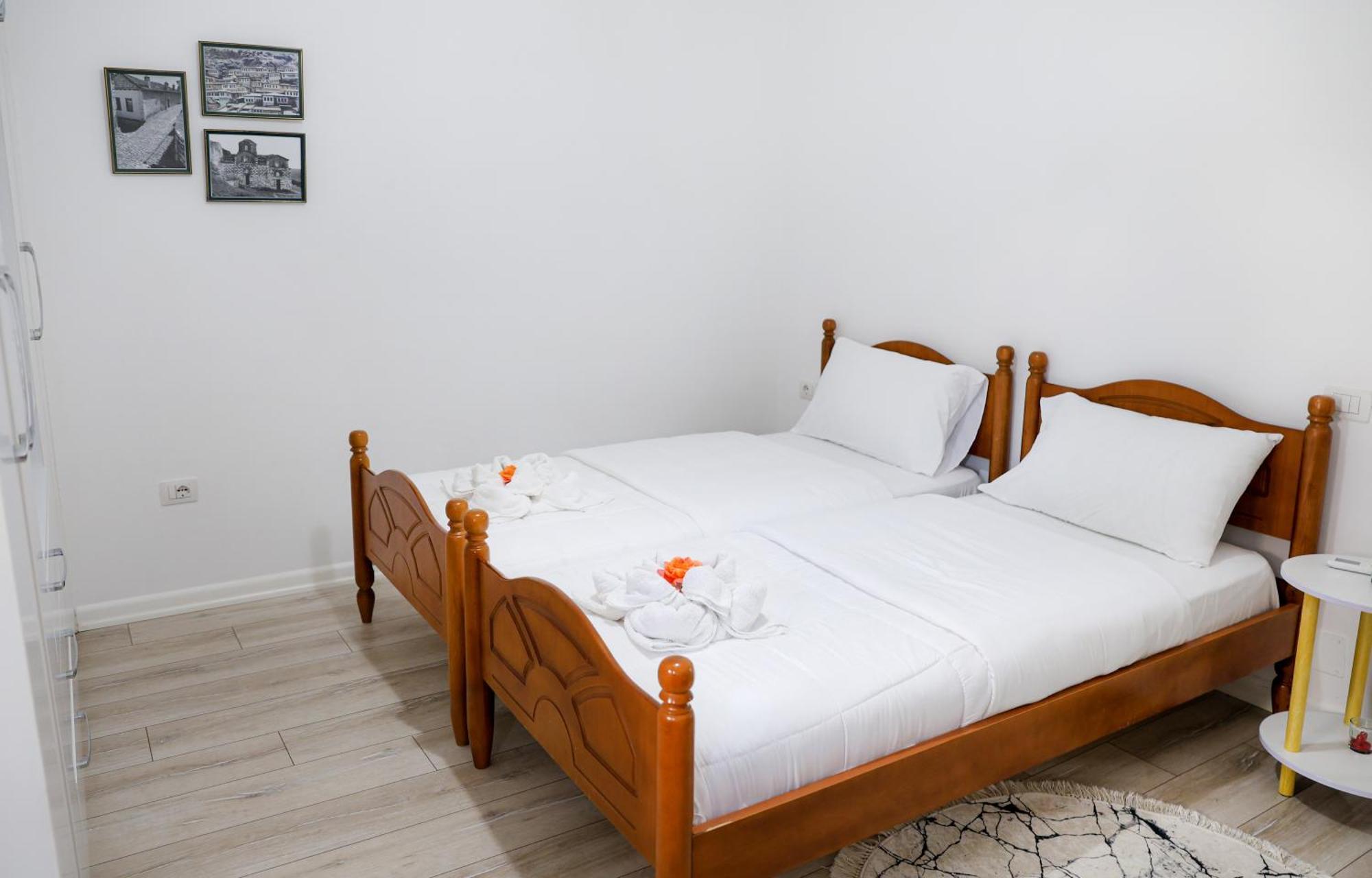 בראט Villa Likaj מראה חיצוני תמונה