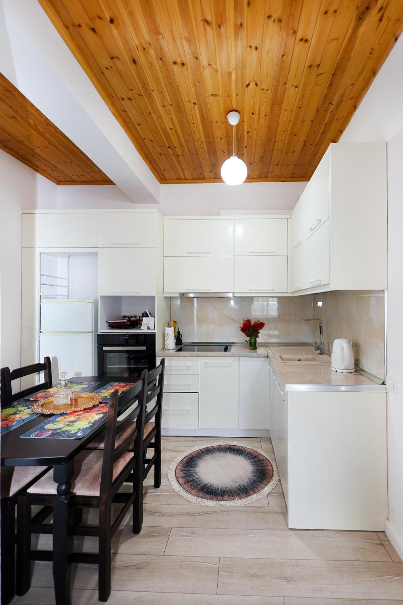 בראט Villa Likaj מראה חיצוני תמונה